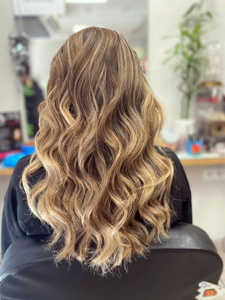 Trabajos de coloración en nuestra peluquería en Lugo