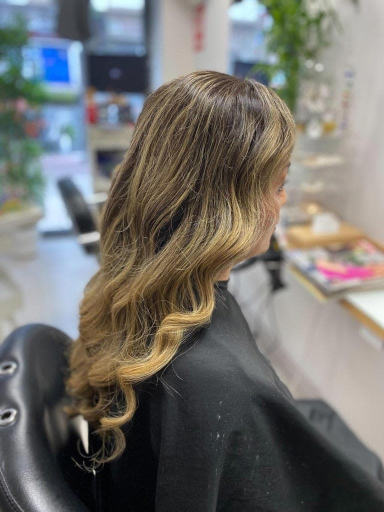 Trabajos de coloración en nuestra peluquería en Lugo